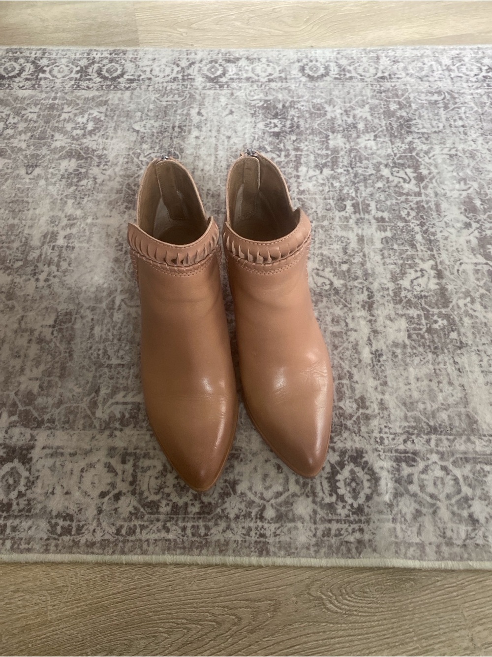 Genuine LEATHER  FRYE PINK CUT OUT ANKLE BOOTIES SIZE 8.5
